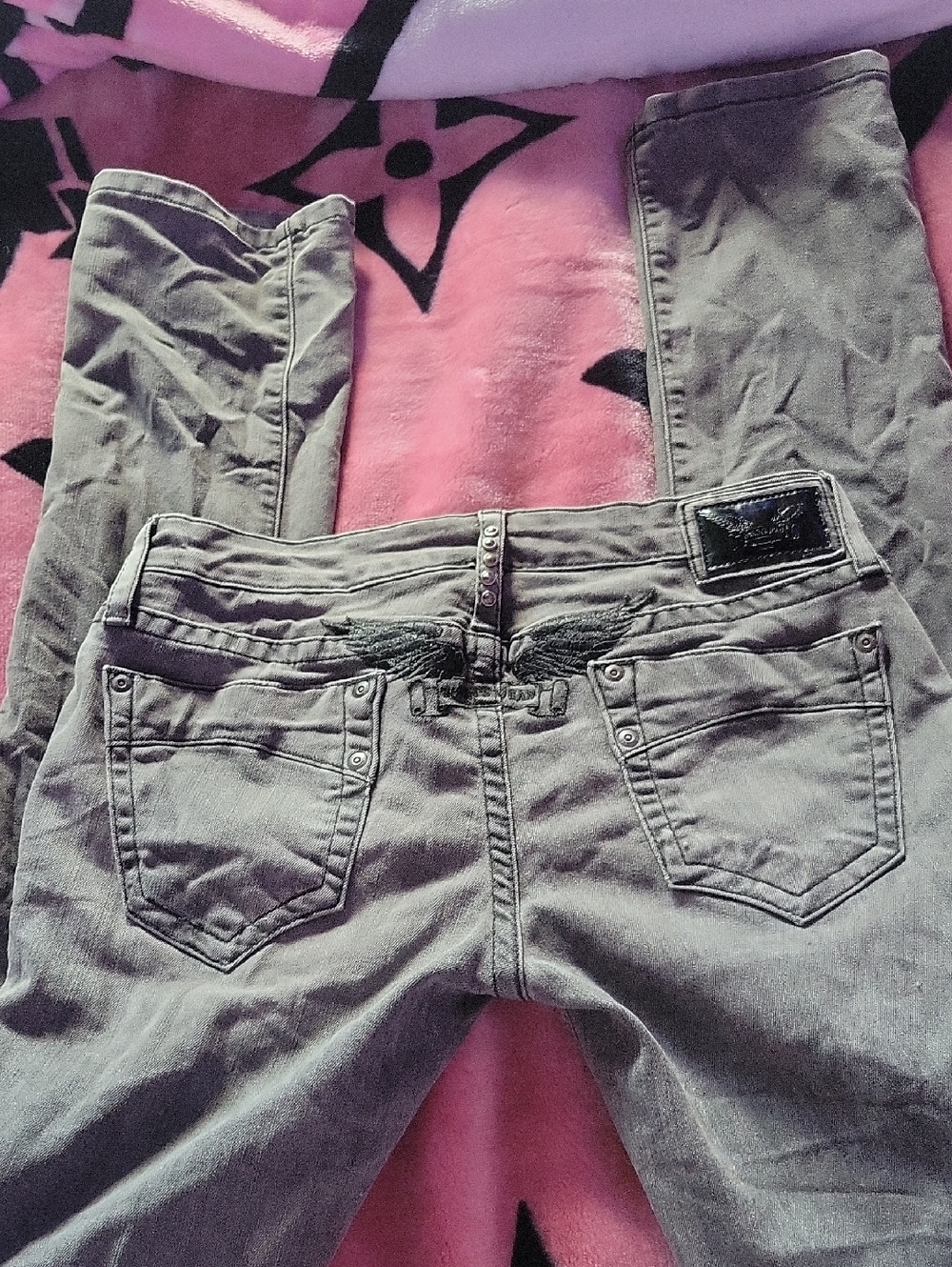 Robins Jean In Grey With Design On Back + Lowrise!